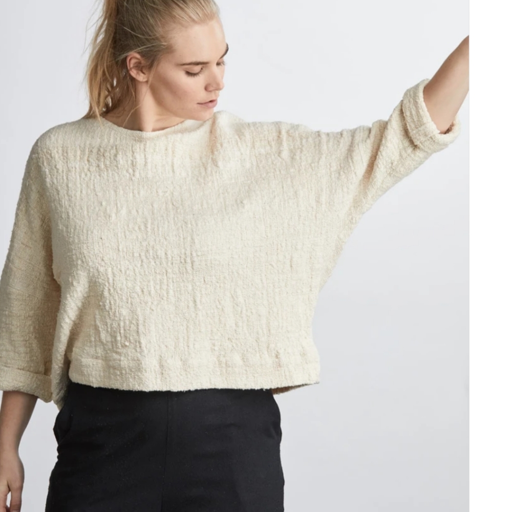 Iso Jamie and the Jones t sweater